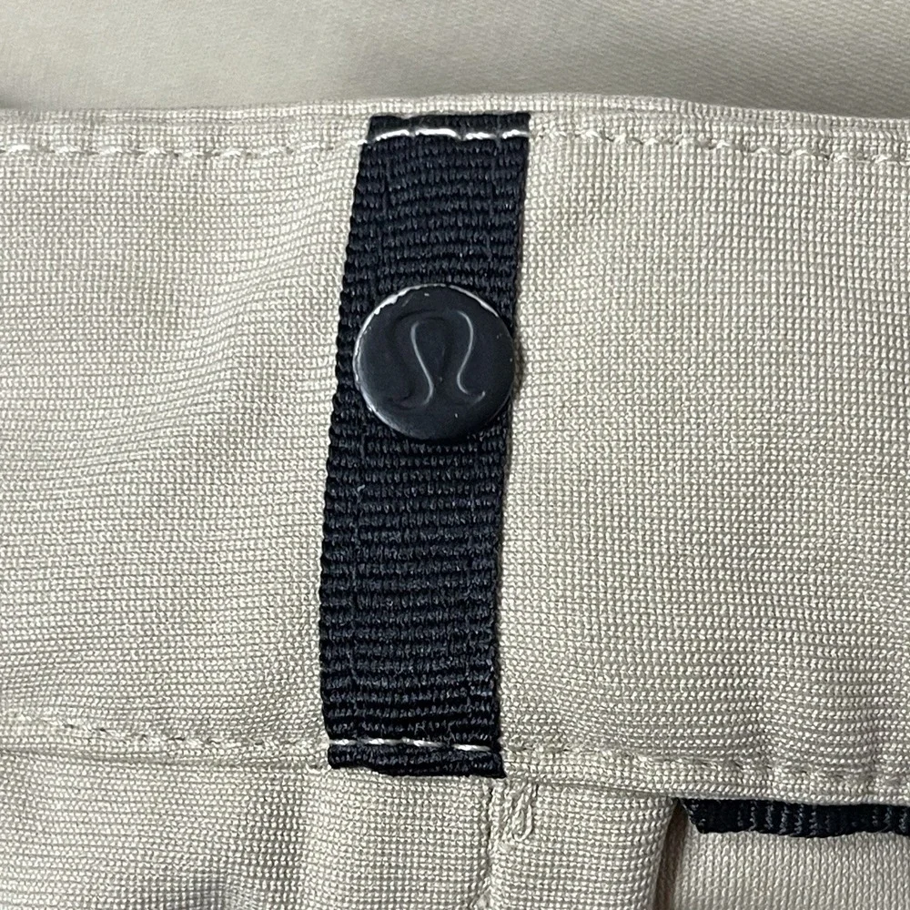 Lululemon ABC Beige Trouser Pants Warpstreme Men's 40  Comfort Stretch Khaki